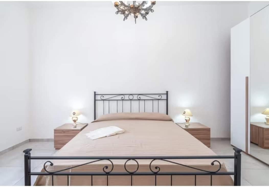 Apartament Da Adriana Avola Zewnętrze zdjęcie
